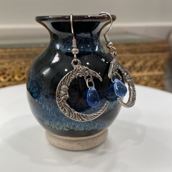 Man in the Moon - blue glass teardrops - silver earrings cast on both sides! EUC - Picture 13 of 16